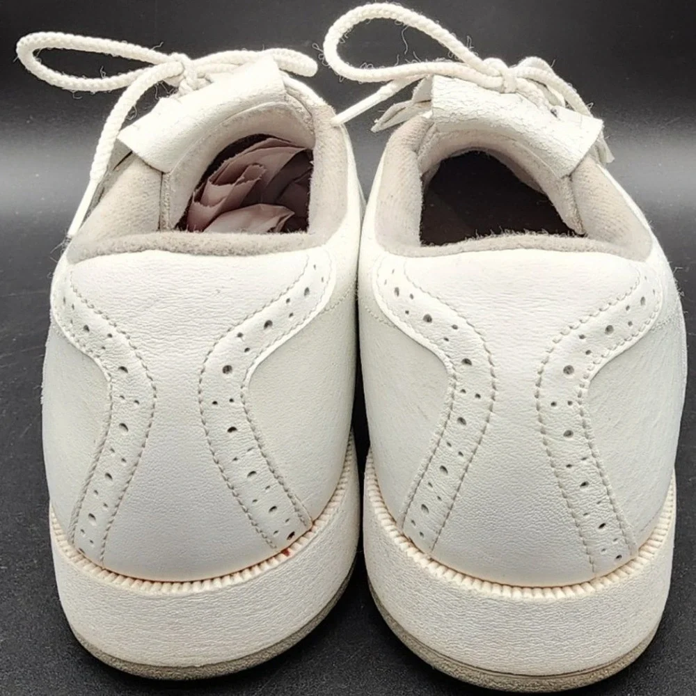 FootJoy 9.5N White SoftJoys Kiltie Wingtip Golf Shoes Preppy Old Money Club